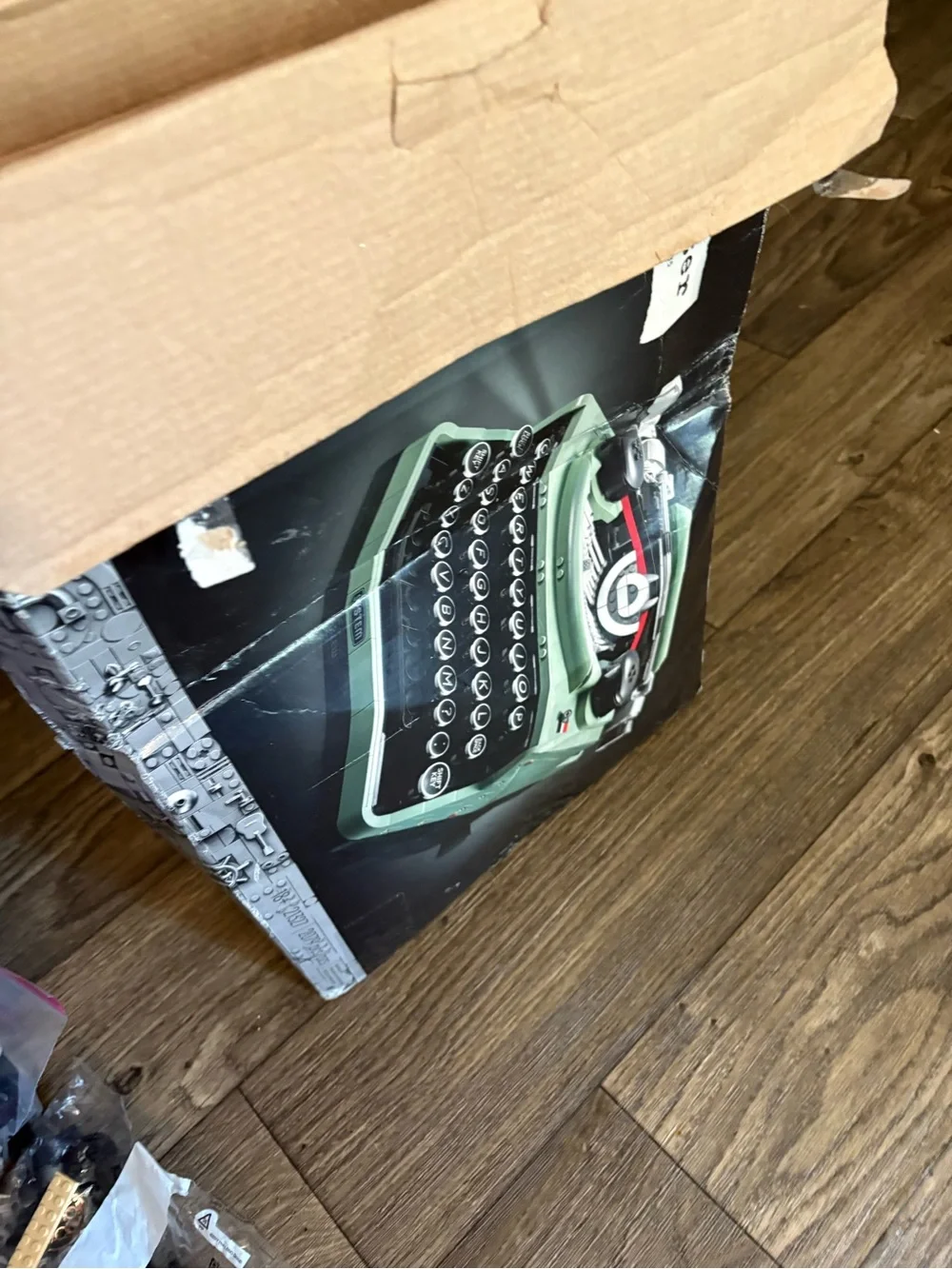 Lego Typewriter not complete